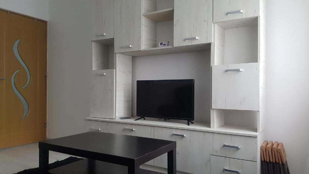 Lucky Apartment Piteşti Buitenkant foto